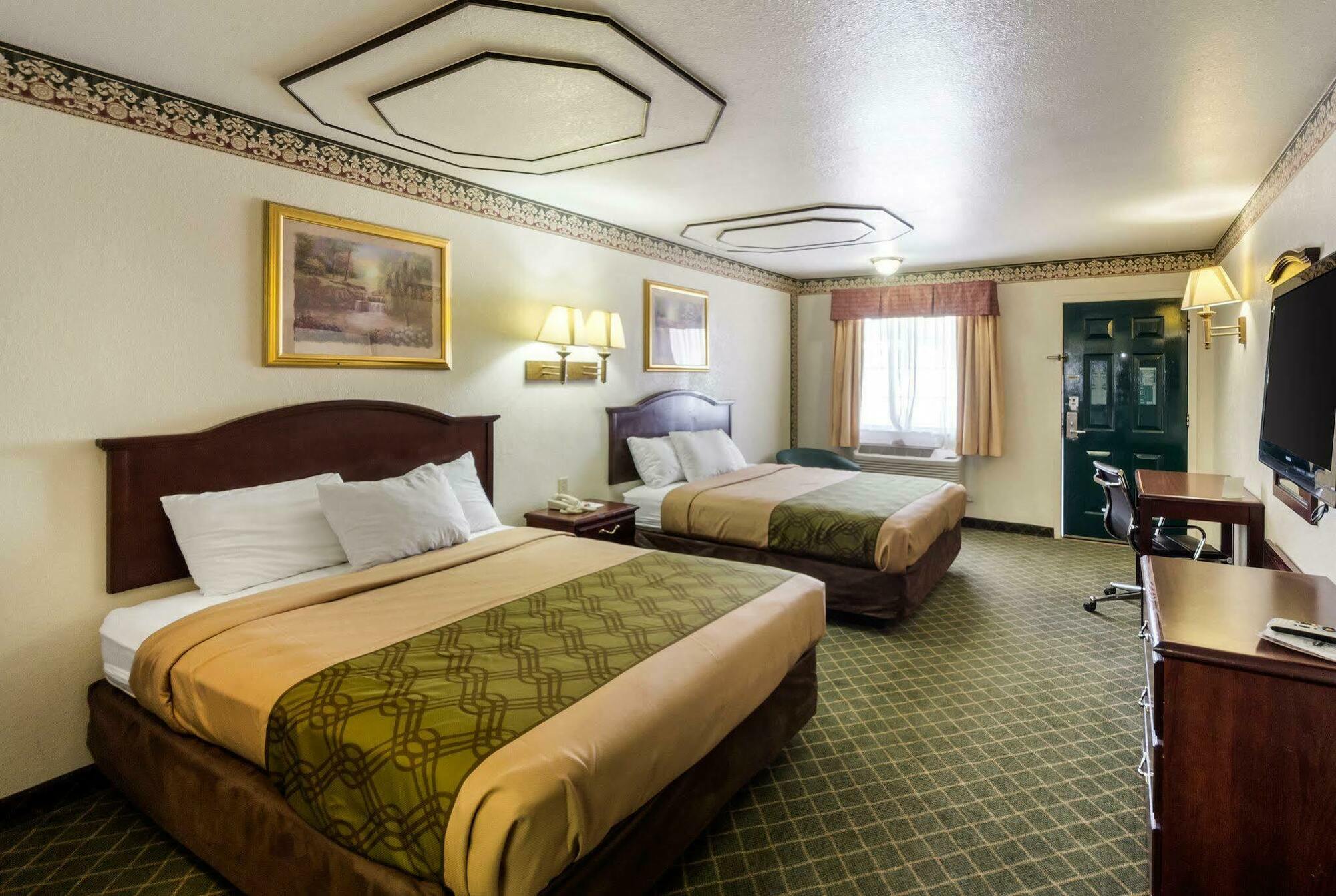 Three Rivers Executive Inn & Suites By Oyo Exteriör bild